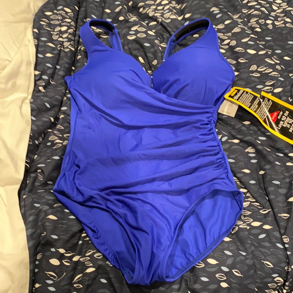 Miraclesuit / Escape size 18w